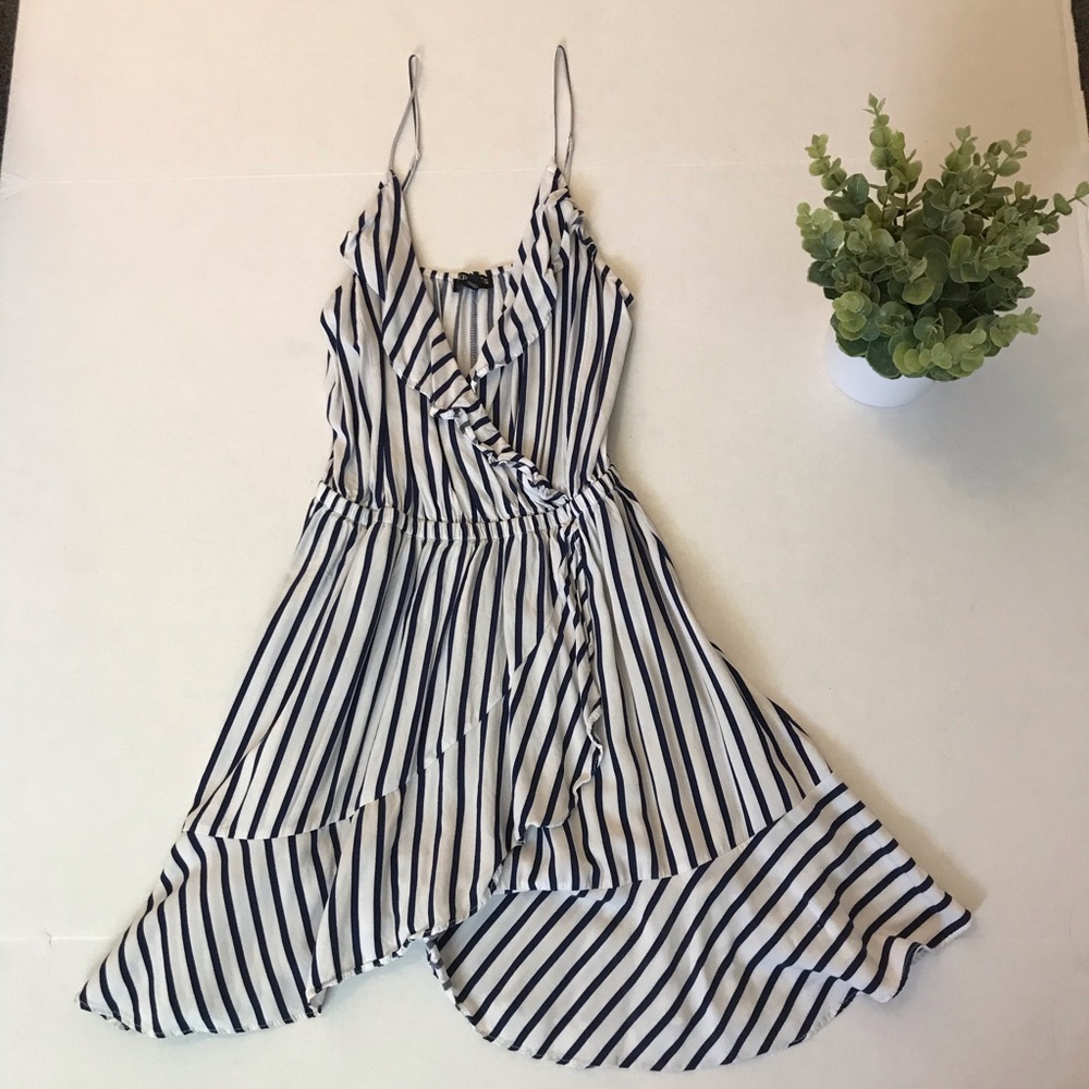 Express Blue and White Striped Dress 💙